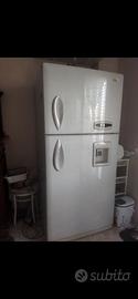 Frigorifero LG non funzionante per ricambi