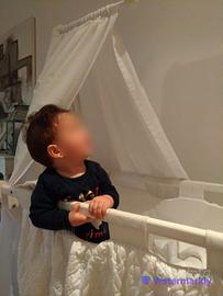 Culla in legno e stoffa per neonati. Marca Picci