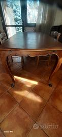 Tavolo Noce Stile Classico