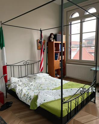 Letto baldacchino ferro battuto