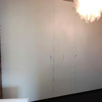 ARMADIO SCORREVOLE COMPLANARE + BATTENTE FIMES