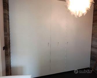 ARMADIO SCORREVOLE COMPLANARE + BATTENTE FIMES