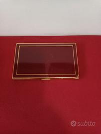 Porta sigarette con accendino