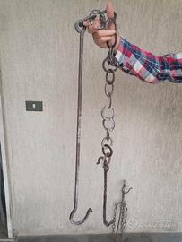 Gancio antico da camino