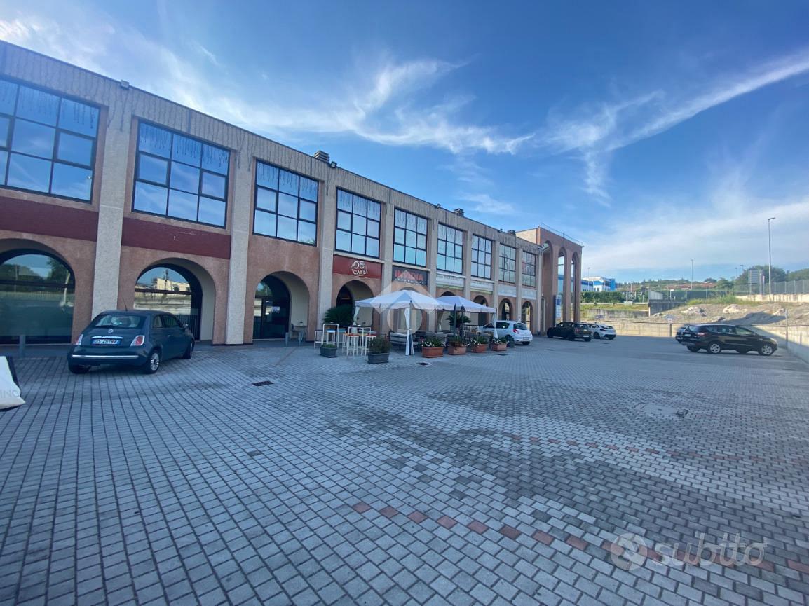 NEGOZIO A CASTIGLIONE DELLE STIVIERE - Vista 5