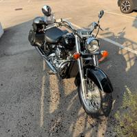 Honda Shadow 750 anno 2004