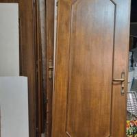 8 porte interne in legno
