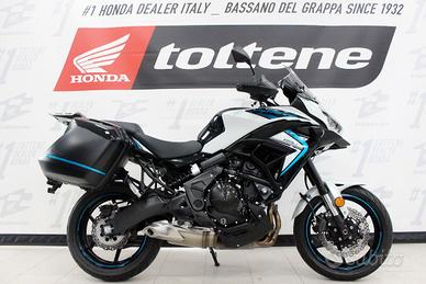KAWASAKI VERSYS 650 ACCESSORIATA KM 8142