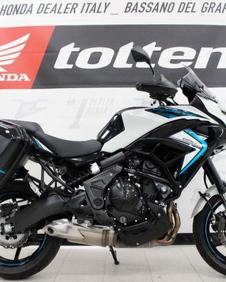 KAWASAKI VERSYS 650 ACCESSORIATA KM 8142