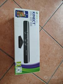 sensore Microsoft Kinect per Xbox 360 + gioco