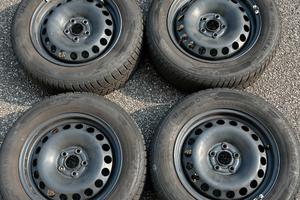 Set 4 cerchi + 4 pneumatici invernali