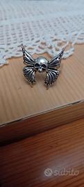 anello con teschio 