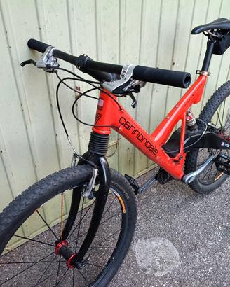 Cannondale SuperV1000 - tg.m - 26"