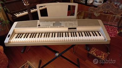 Tastiera Yahama DGX300 Portable Gran Piano