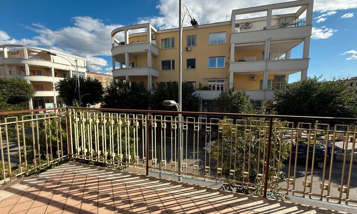 Due unità immobiliari con giardino e deposito