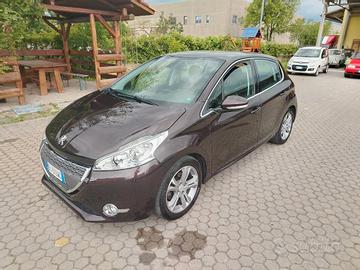 Peugeot 208 1.6 e-hdi 8v Allure s&s 5p