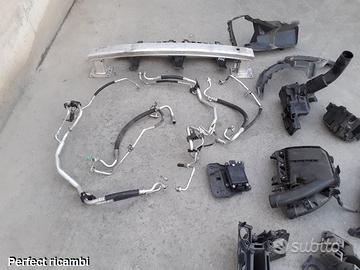 Numerosi ricambi Peugeot 3008 del 2018