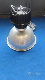 Faro industriale agli ioduri 400W