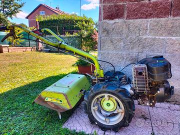 Motocoltivatore "Grillino" con fresa posteriore