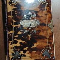 antico libro preghiere materiale pregiato argento 