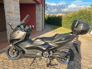 Yamaha T Max 560 - 2024