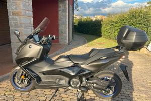 Yamaha T Max 560 - 2024