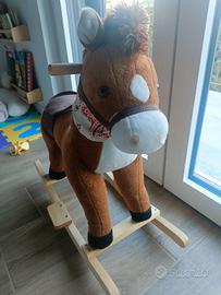 Cavallo a dondolo