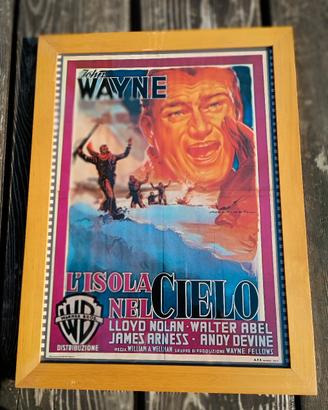 locandine cinematografiche incorniciate.