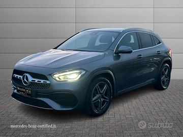MERCEDES-BENZ GLA 200 d Premium auto