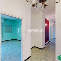 AMPIO APPARTAMENTO SEI VANI CON DOPPI BALCONI