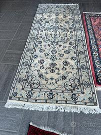 Tappeto persiano passatoia