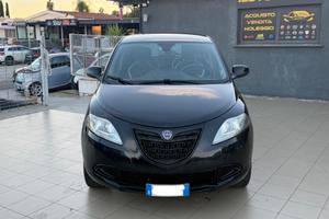 Lancia Ypsilon 0.9 TwinAir 85 CV 5 porte Metano Ec
