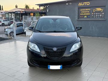 Lancia Ypsilon 0.9 TwinAir 85 CV 5 porte Metano Ec