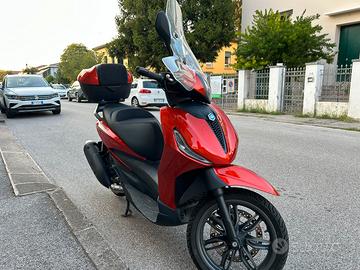 BEVERLY 300S I.e. ABS ASR