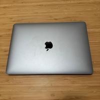 MacBook Pro, 13-inch / 33 cm