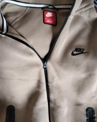 tutta Nike  taglia M 