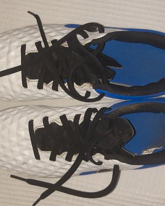 Nike Tiempo Legend 8 Club FG/MG