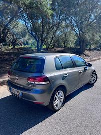 Volkswagen Golf 1.6 TDI Highline