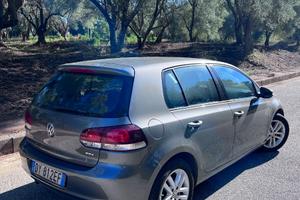 Volkswagen Golf 1.6 TDI Highline