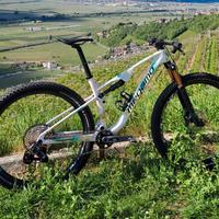 Megamo Track R120 AXS Race Cape Epic Edition

