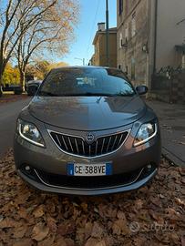 Lancia Ypsilon 1.0 FireFly Hybrid Gold – 2022