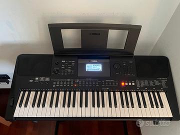 Tastiera Yamaha PSR E463