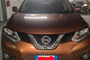 Nissan X-Trail 2015 - condzioni perfette
