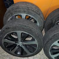 Pneumatici Peugeot 208 205/45 r17