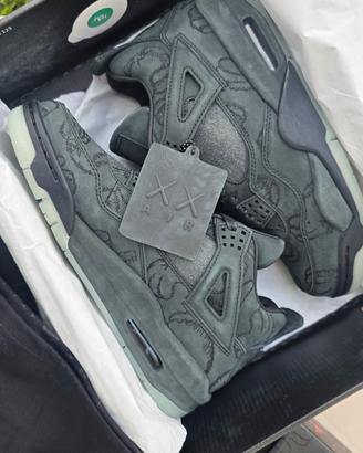 air jordan 4 retro kaws
