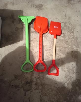 Rastrello e due palette