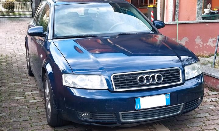 Audi A4 SW 2.5 V6  2004 – Da sistemare (cambio) –