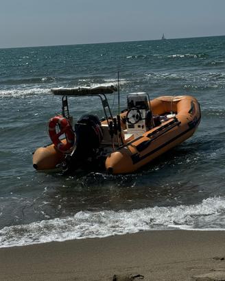 Gommone bat 4 ,50 m motore  mercury 40cv efi