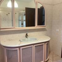 Pregiato mobile bagno antico