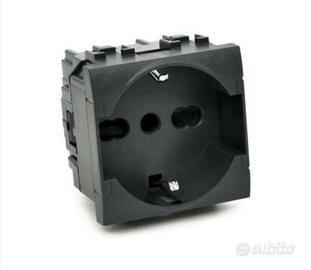 Presa schuko ticino international originale